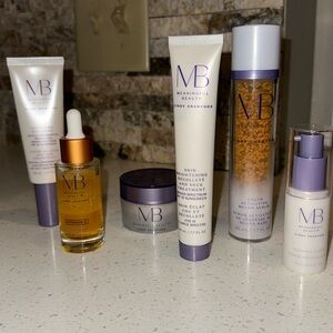 Meaningful Beauty Set